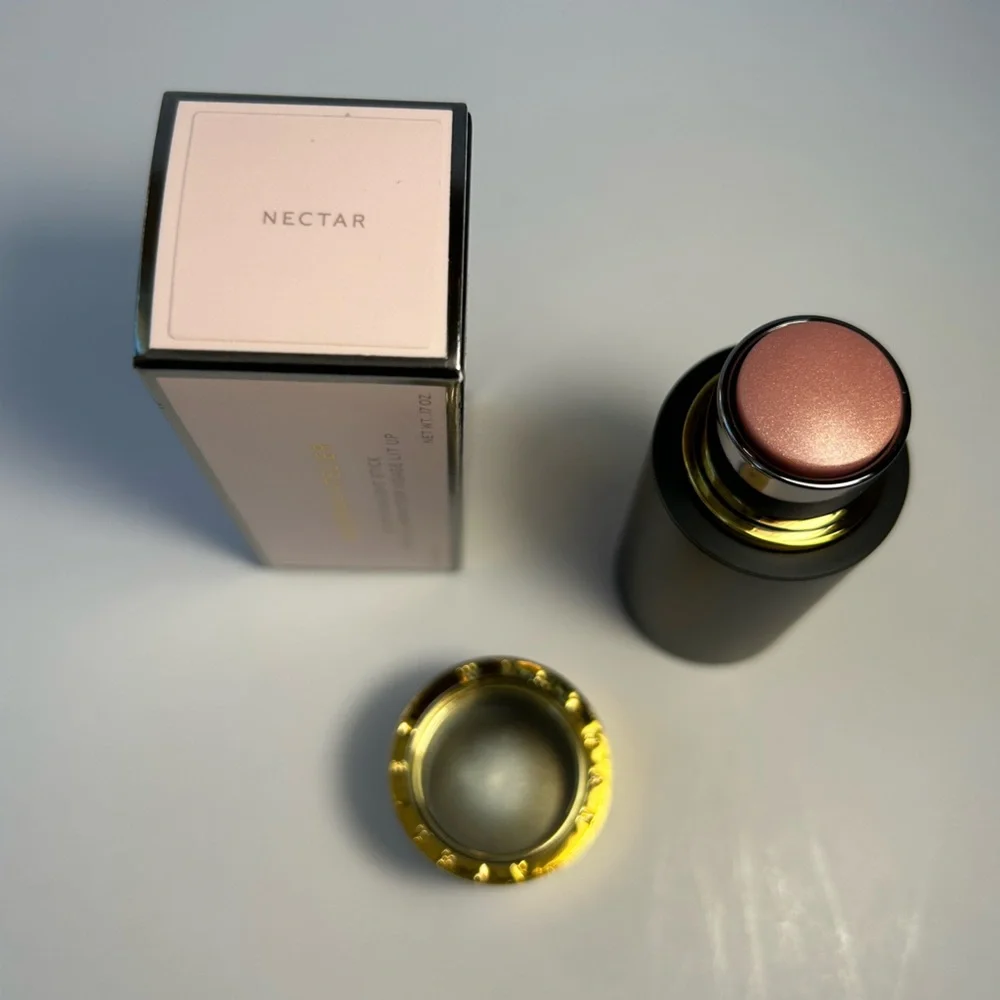 NWT🌷(Nectar) Westman Atelier Baby Cheeks Lips + Cheek Blush Stick